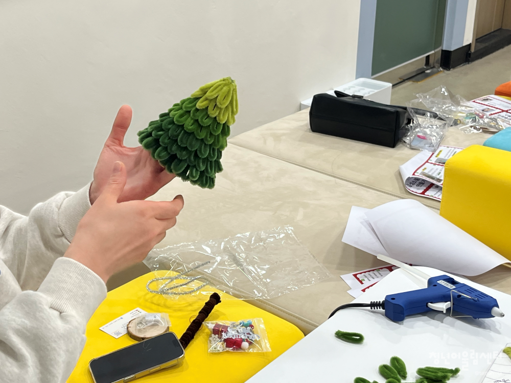 946b82e5ba68c8a04eae89e251e3ab74_1765415804_4962.png 946b82e5ba68c8a04eae89e251e3ab74_1765415804_4962.png